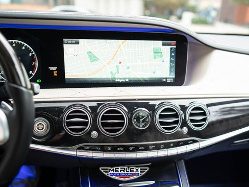 Used 2018 Mercedes-Benz S 560 Sedan image 31