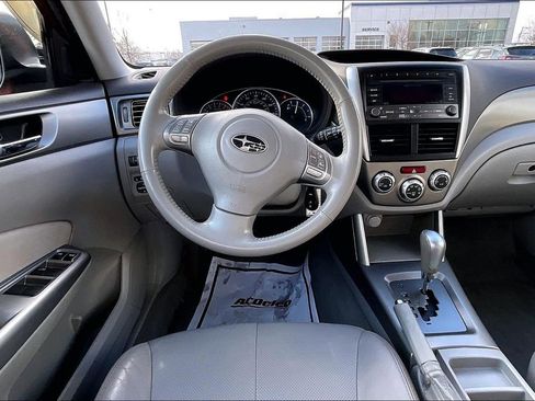 Used 2010 Subaru Forester 2.5X Limited image 5