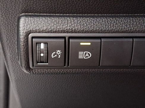 Used 2026 Toyota Corolla SE FWD image 24