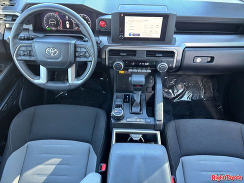 Certified 2025 Toyota 4Runner TRD Off-Road AWD/4WD image 16