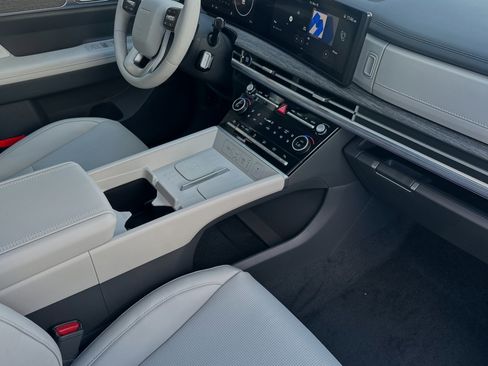 New 2025 Hyundai Santa Fe Limited image 14