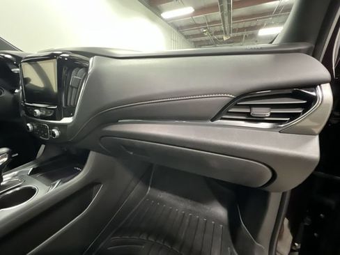 Certified 2023 Chevrolet Traverse LT w/ LT Premium Package AWD/4WD image 30