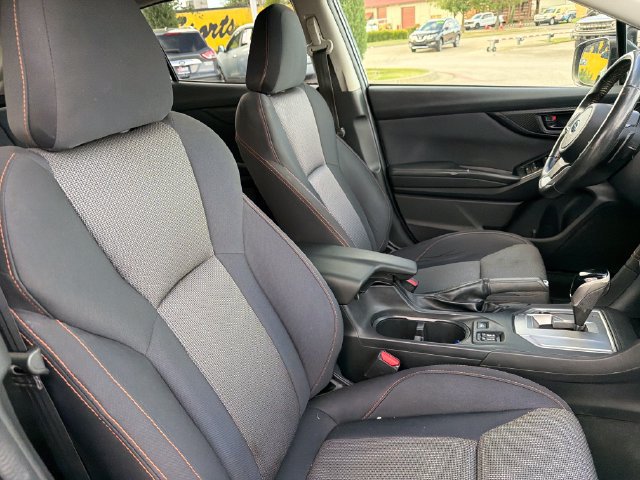 Used 2020 Subaru Crosstrek 2.0i Premium w/ Moonroof Package 2 AWD/4WD image 25