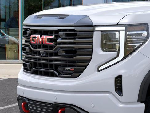 Used 2024 GMC Sierra 1500 AT4 w/ Technology Package AWD/4WD image 13