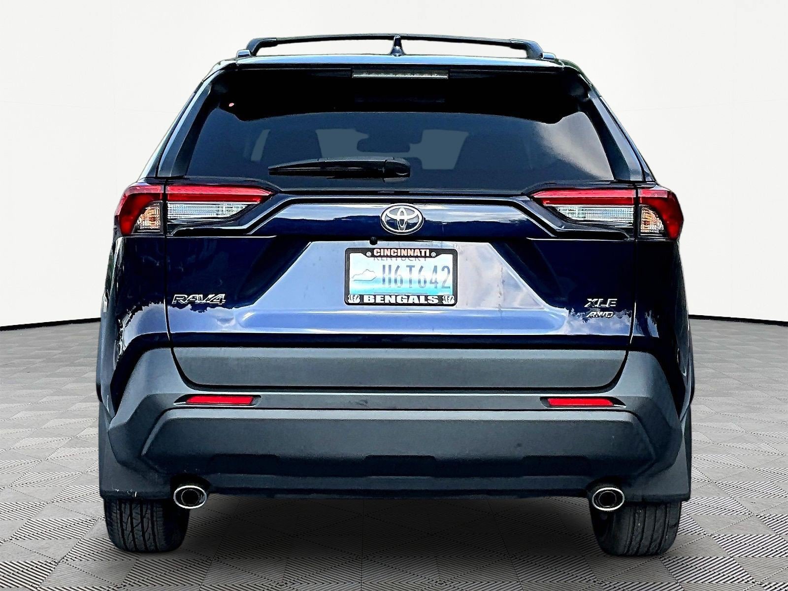 Used 2023 Toyota RAV4 XLE w/ XLE Grade Weather Package AWD/4WD image 5
