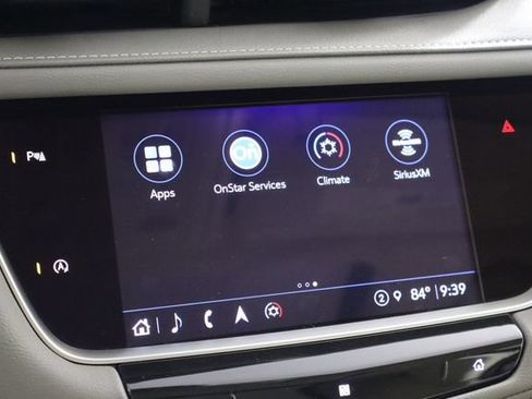 Used 2021 Cadillac XT5 Premium Luxury w/ LPO, Floor Liner Package FWD image 33