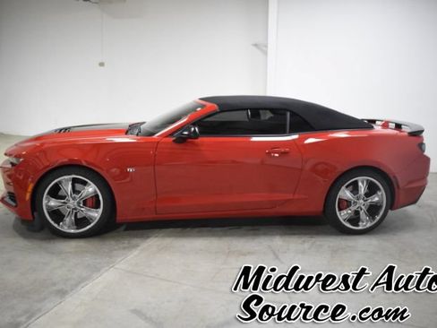 Used 2022 Chevrolet Camaro SS RWD image 4