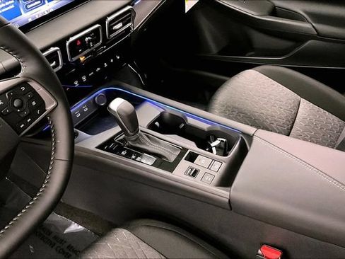 New 2026 Nissan Sentra SV w/ SV Convenience Package FWD image 9