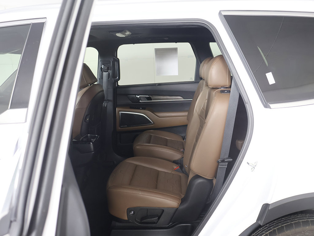 Used 2022 Kia Telluride SX w/ SX Prestige Package AWD/4WD image 37