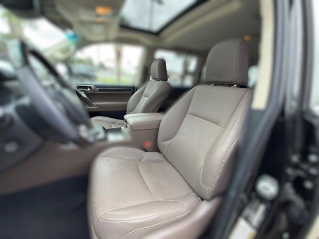 Used 2022 Lexus GX 460 Premium AWD/4WD image 9