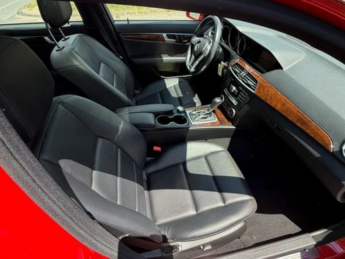 Used 2014 Mercedes-Benz C 300 4MATIC Sedan image 13