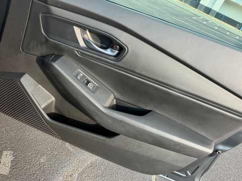 Certified 2024 Honda Accord EX image 31