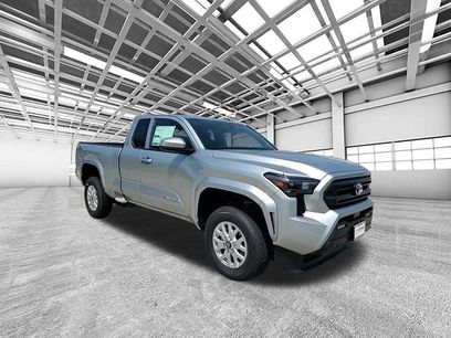New 2025 Toyota Tacoma SR5