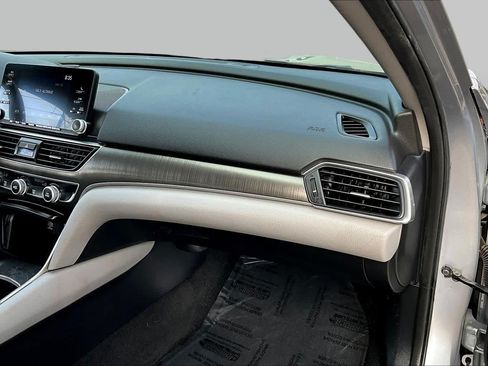 Used 2020 Honda Accord LX image 18