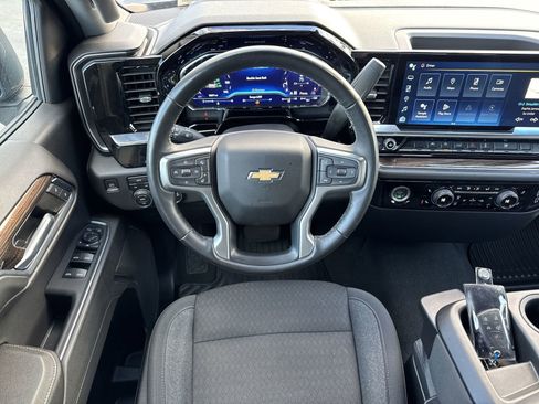 Used 2024 Chevrolet Silverado 1500 LT image 28
