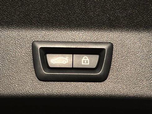 Used 2023 BMW X3 sDrive30i w/ M Sport Package image 28