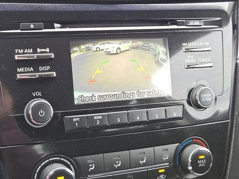 Used 2018 Nissan Rogue Sport S w/ S Appearance Package image 13