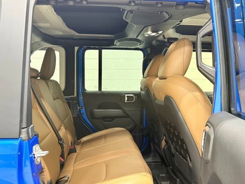 Used 2023 Jeep Wrangler Unlimited Rubicon 4xe w/ Steel Bumper Group image 44