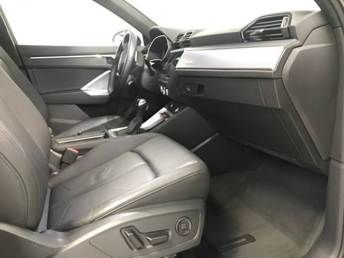 Used 2023 Audi Q3 2.0T Premium w/ Convenience Package image 10