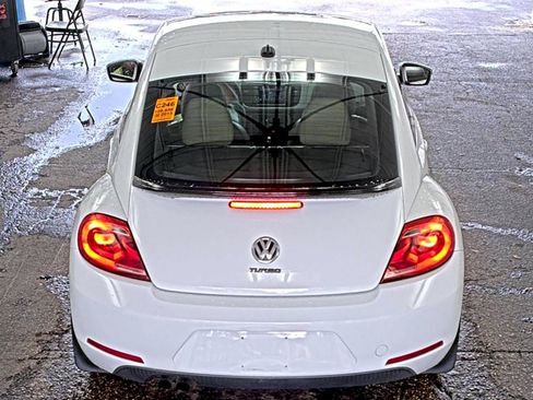 Used 2015 Volkswagen Beetle 1.8T FWD image 4