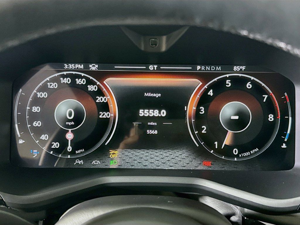 Used 2026 Aston Martin DBX S AWD/4WD image 11