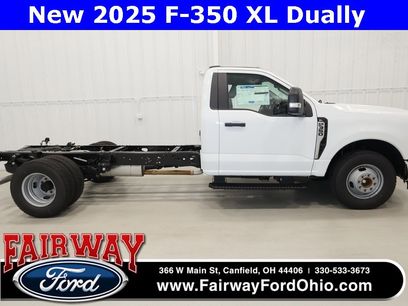 New 2025 Ford F350 XL w/ XL Chrome Package