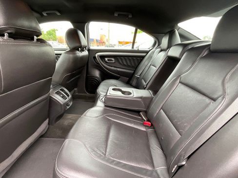 Used 2015 Ford Taurus SEL FWD image 26