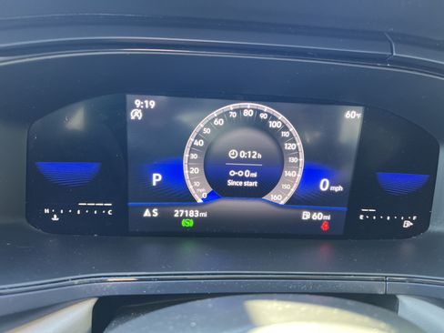 Certified 2022 Volkswagen Taos SE w/ Panoramic Sunroof Package FWD image 18