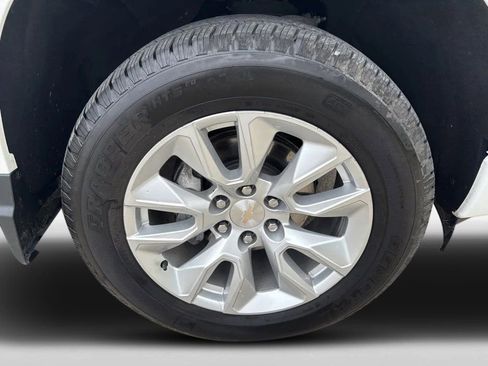 Used 2024 Chevrolet Silverado 1500 Custom image 14