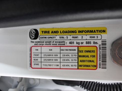 Used 2025 Lincoln Corsair FWD image 37
