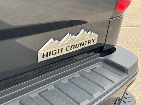 Certified 2018 Chevrolet Silverado 2500 High Country AWD/4WD image 24