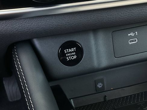 New 2026 Nissan Rogue Platinum AWD/4WD image 26