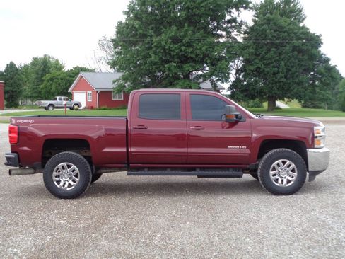 Used 2016 Chevrolet Silverado 2500 LT AWD/4WD image 5