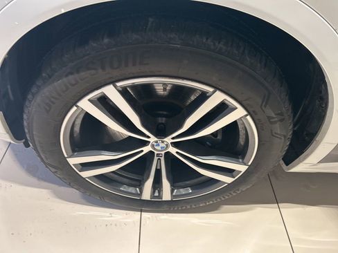 Used 2024 BMW X7 M60i w/ Executive Package image 22