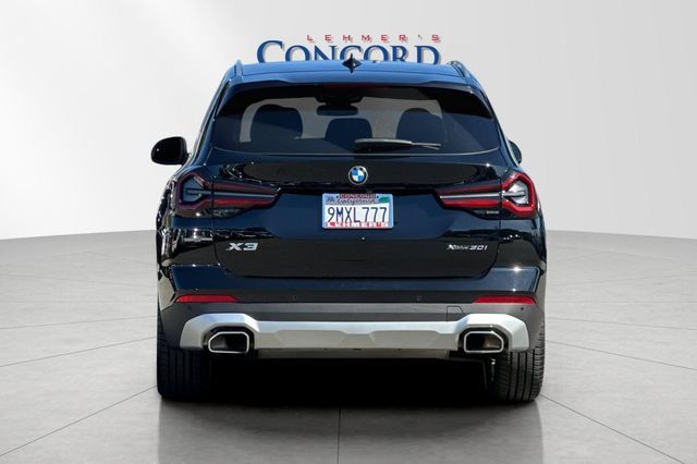 Used 2022 BMW X3 xDrive30i w/ Convenience Package AWD/4WD image 5