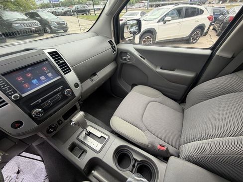 Used 2019 Nissan Frontier SV AWD/4WD image 16