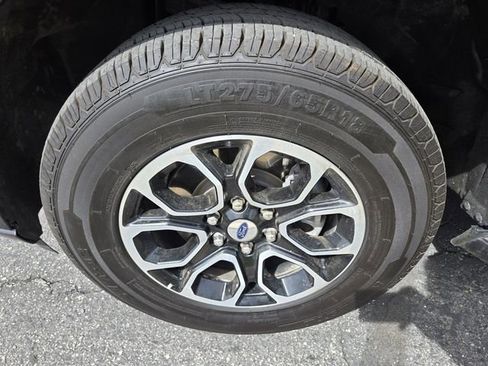 Used 2024 Ford Expedition Max XLT AWD/4WD image 35