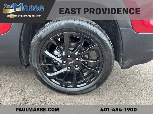 Certified 2023 GMC Terrain SLE w/ Driver Convenience Package image 8