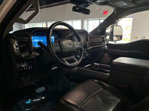 Used 2023 Ford F250 Lariat w/ Lariat Ultimate Package image 9