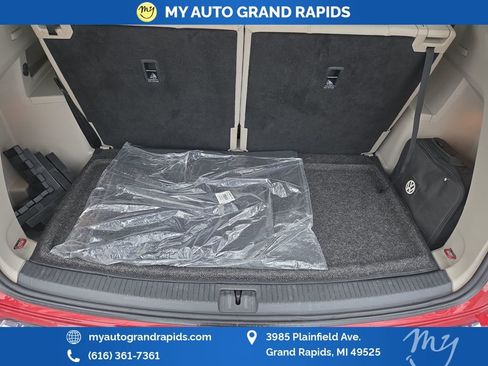 Used 2019 Volkswagen Atlas SEL Premium image 34