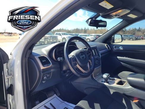 Used 2015 Jeep Grand Cherokee Laredo w/ Quick Order Package 23E image 11