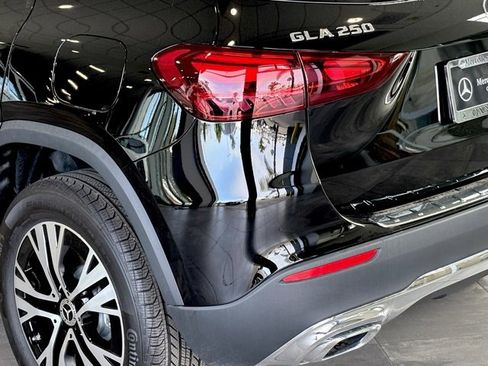 Used 2025 Mercedes-Benz GLA 250 GLA 250 image 9