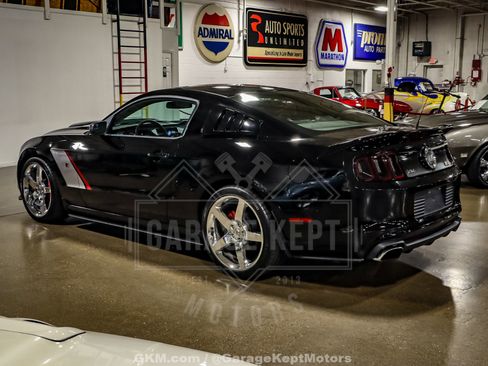 Used 2013 Ford Mustang GT Premium RWD image 6