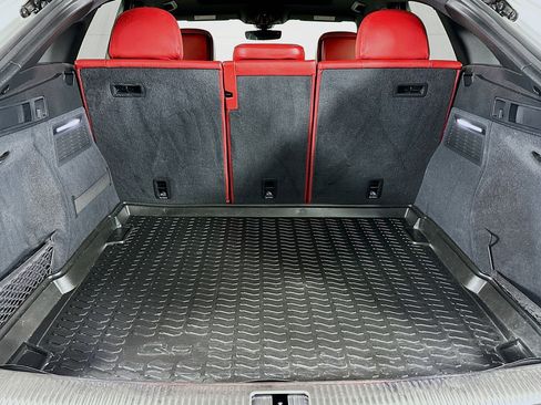 Used 2023 Audi SQ5 Prestige w/ Prestige Package image 25