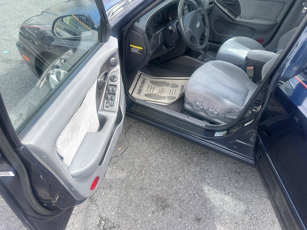Used 2005 Hyundai Elantra GLS FWD image 16