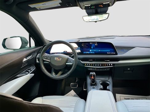 Used 2025 Cadillac XT4 Sport image 22