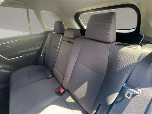 Used 2021 Toyota RAV4 LE w/ Carpet Mat Package (TMS) FWD image 19