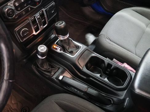 Used 2021 Jeep Wrangler Unlimited Sport AWD/4WD image 30