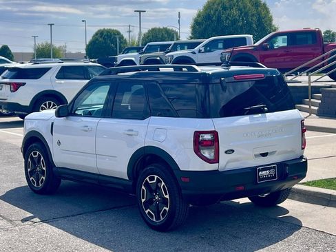 Certified 2024 Ford Bronco Sport Outer Banks w/ Tech Package AWD/4WD image 4