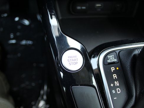 Used 2023 Kia Soul S FWD image 37